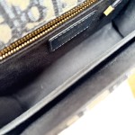 Dior 30 Montaigne Shoulder Bag